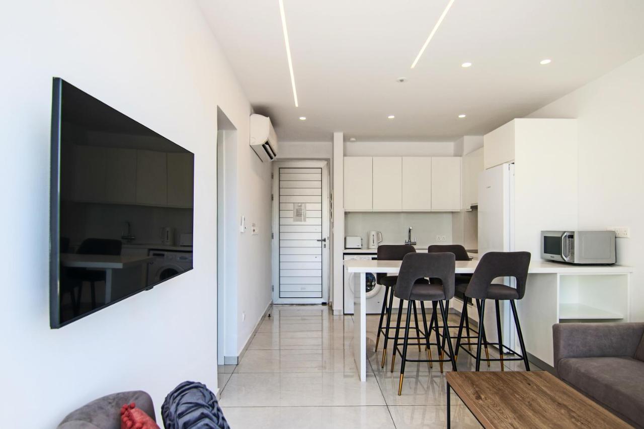 Phaedrus Living - Seaside Executive Flat Harbour 203 Leilighet Paphos Eksteriør bilde