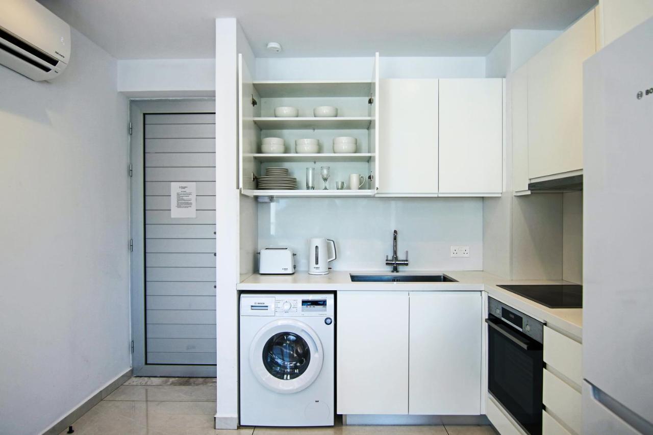 Phaedrus Living - Seaside Executive Flat Harbour 203 Leilighet Paphos Eksteriør bilde